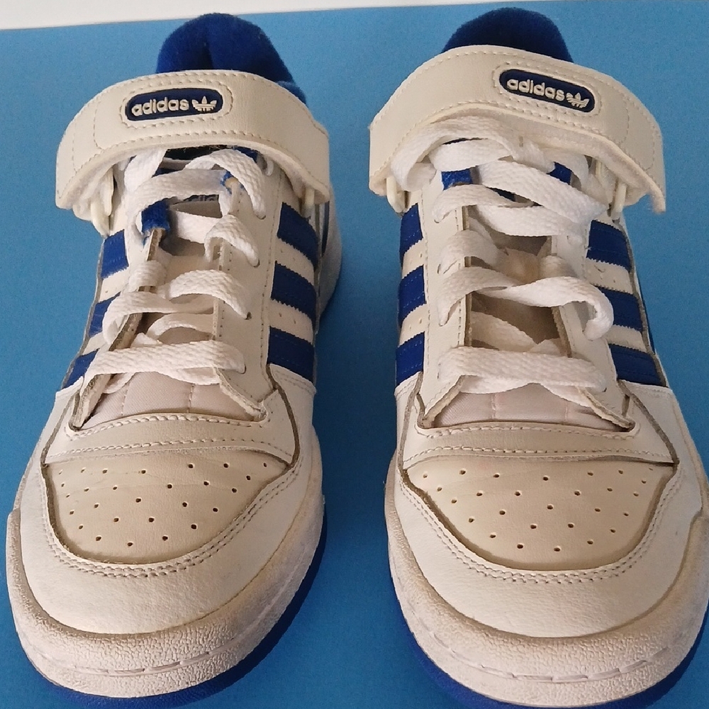 Adidas Forum Size 6Y White and Blue Court Sneakers